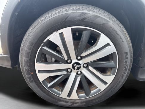 Used 2025 Mitsubishi Outlander Sport AWD image 29