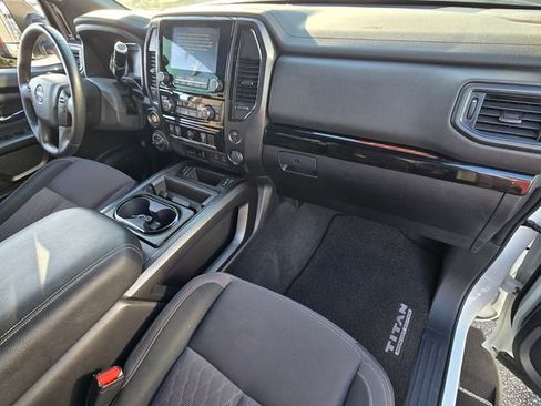 Used 2024 Nissan Titan SV w/ SV Convenience Package AWD/4WD image 17