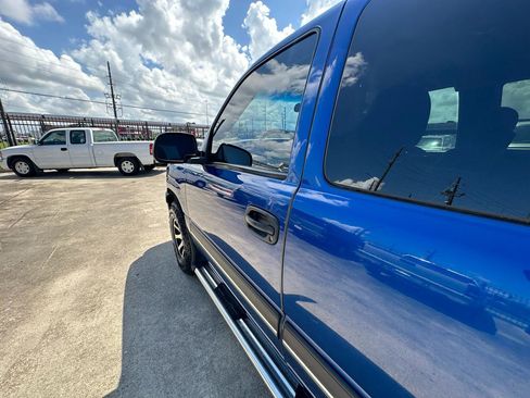 Used 2003 Chevrolet Silverado 1500 LS w/ Off-Road Package AWD/4WD image 38