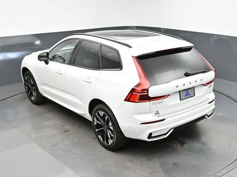 New 2026 Volvo XC60 B5 Plus w/ Protection Package Premier AWD/4WD image 47