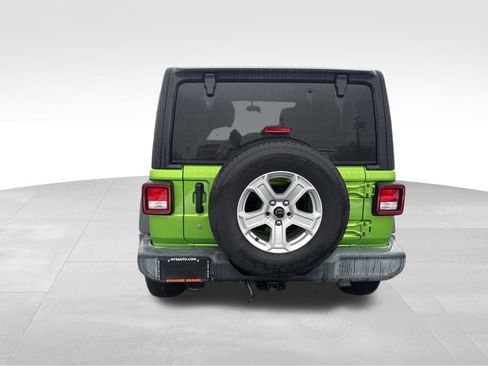 Used 2019 Jeep Wrangler Unlimited Sport S image 4