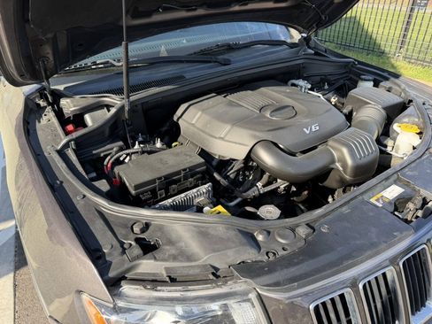 Used 2015 Jeep Grand Cherokee Laredo w/ Quick Order Package 23E RWD image 33