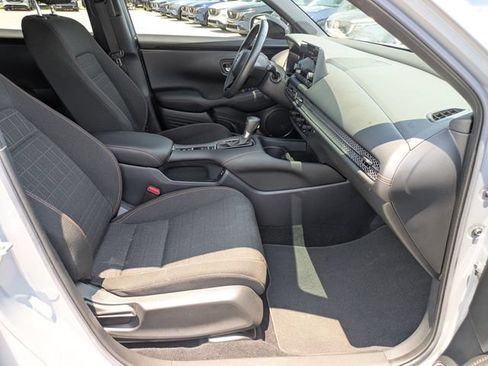 Used 2024 Honda HR-V Sport image 27