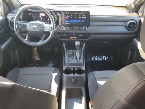 Used 2023 Chevrolet Colorado W/T image 9