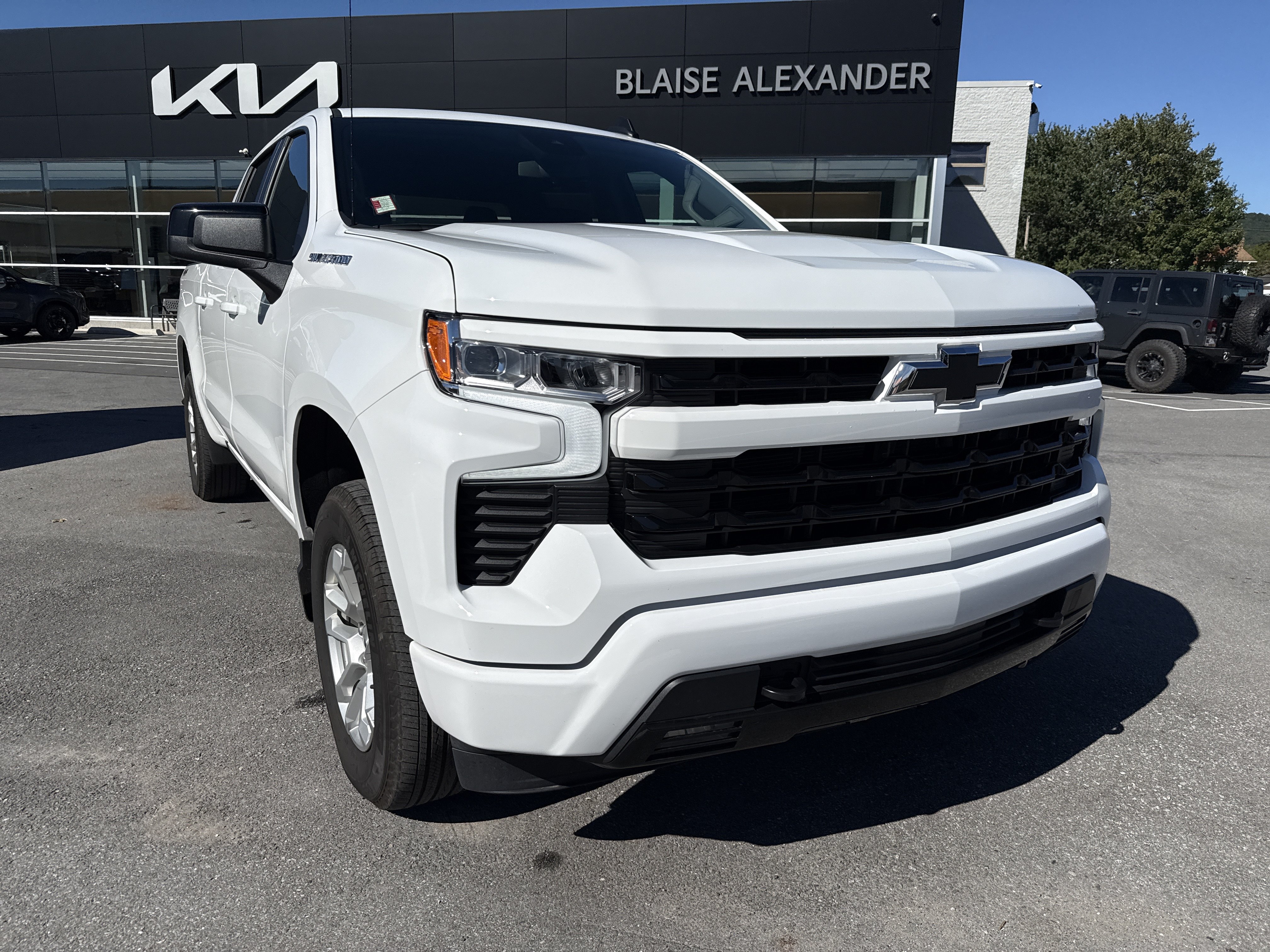 Used 2026 Chevrolet Silverado 1500 RST AWD/4WD image 1