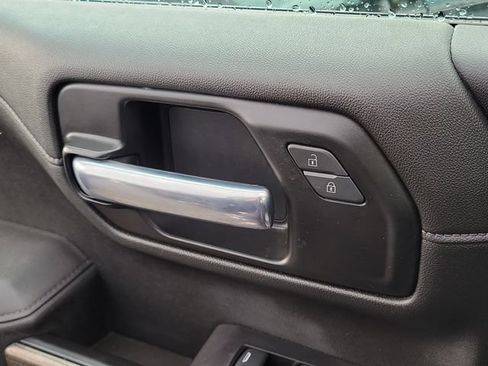 Used 2021 Chevrolet Silverado 1500 LT RWD image 17