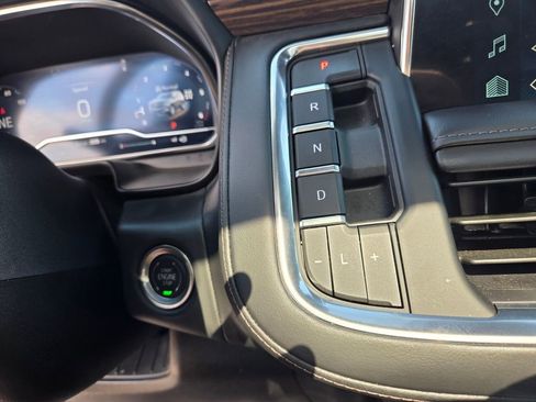 Used 2024 Chevrolet Tahoe High Country image 29