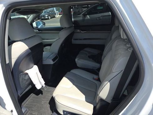 Used 2021 Hyundai Palisade Limited AWD/4WD image 6