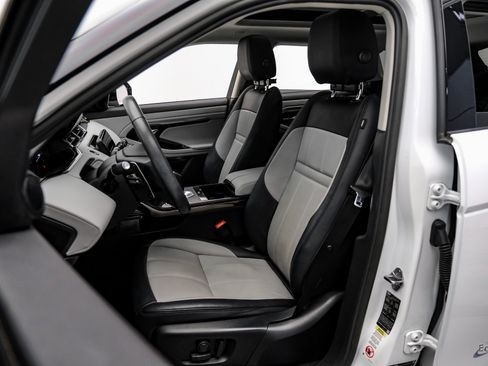 Used 2023 Land Rover Range Rover Evoque R-Dynamic S image 29