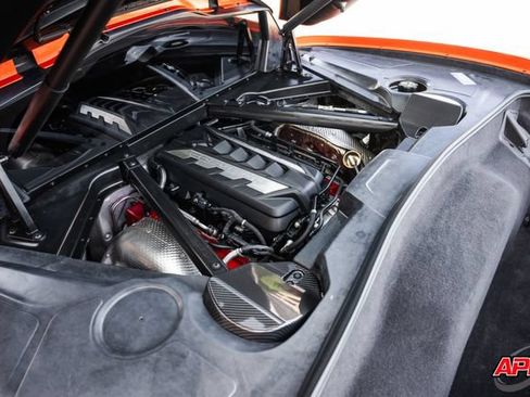 Used 2020 Chevrolet Corvette Stingray Coupe w/ 1LT RWD image 81