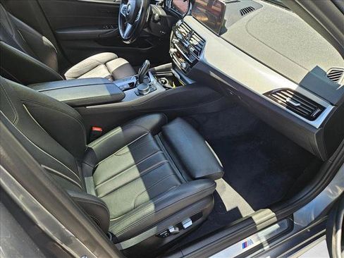 Used 2019 BMW 530e w/ M Sport Package RWD image 20