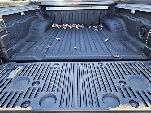 New 2026 Nissan Frontier SV image 13