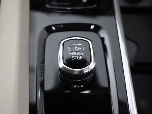 Used 2023 Volvo XC60 B5 Core w/ Climate Package image 54