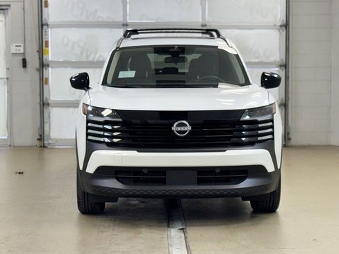 New 2026 Nissan Kicks SV w/ SV Premium Package image 2