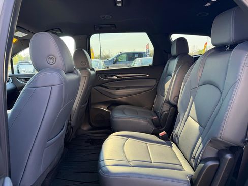 Used 2024 Buick Enclave Essence w/ Sport Touring Edition image 18