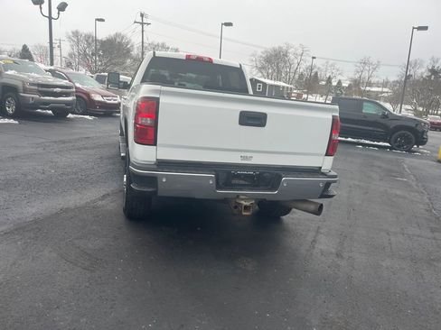 Used 2015 GMC Sierra 2500 SLT w/ Duramax Plus Package image 4