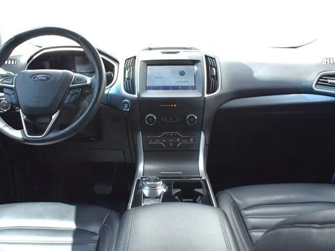 Used 2020 Ford Edge SEL AWD/4WD image 13