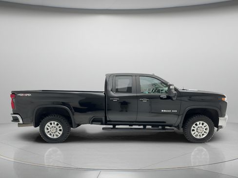 Used 2021 Chevrolet Silverado 3500 LT w/ All Star Edition AWD/4WD image 2