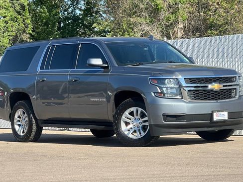 Used 2020 Chevrolet Suburban LS w/ Max Trailering Package AWD/4WD image 2