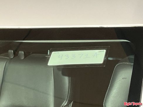 Used 2015 Toyota Corolla S w/ Driver Convenience Package FWD image 11