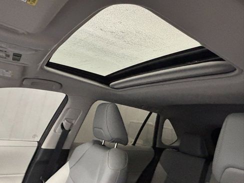 Used 2024 Toyota RAV4 XLE Premium image 35