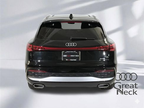 Certified 2025 Audi Q5 Premium w/ Convenience Package image 23