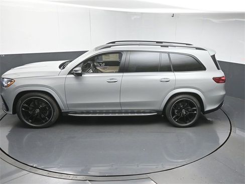 New 2026 Mercedes-Benz GLS 580 4MATIC image 46