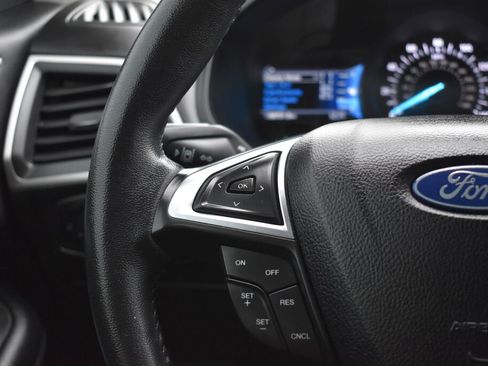 Used 2023 Ford Edge SEL image 18