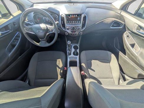 Used 2017 Chevrolet Cruze LT w/ Sun And Sound Package image 18