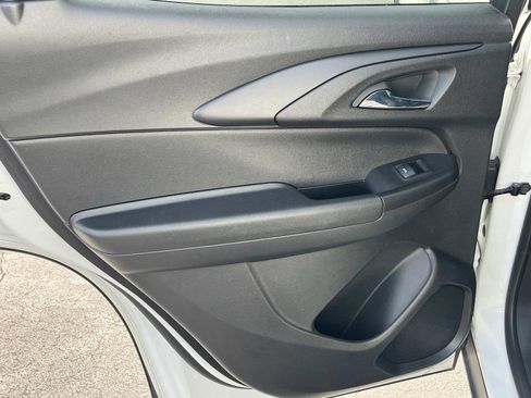 Used 2023 Chevrolet TrailBlazer LT image 17