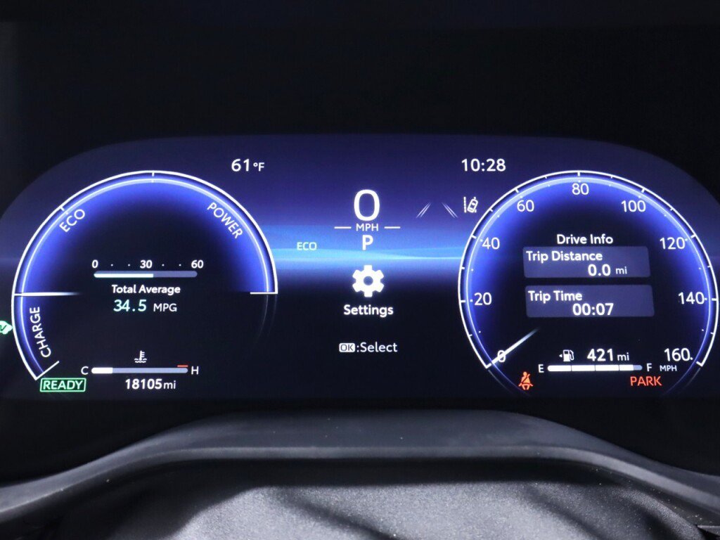 Used 2025 Toyota Sienna Platinum AWD/4WD image 15