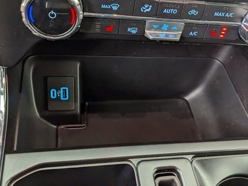 Certified 2022 Ford F150 XLT w/ Equipment Group 302A High image 29