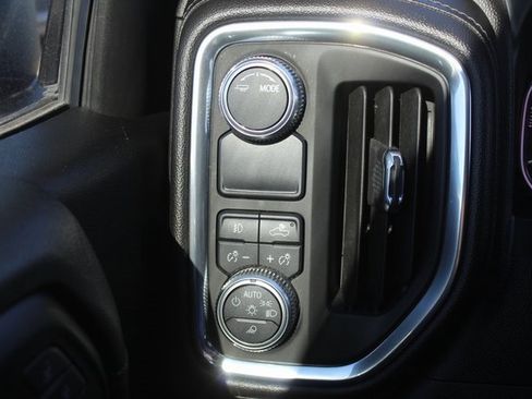 Used 2020 GMC Sierra 1500 SLT image 26