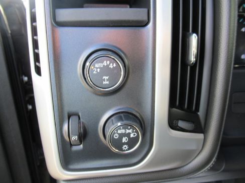 Used 2017 GMC Sierra 1500 SLE w/ SLE Value Package image 20