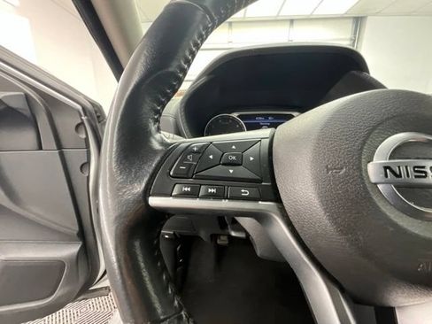Used 2022 Nissan Sentra SV FWD image 7