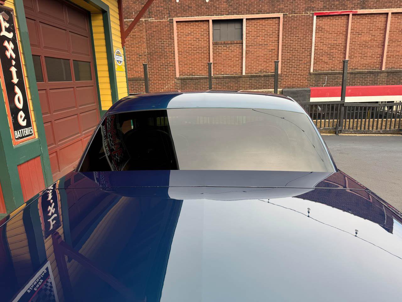 Used 2005 Chevrolet SSR w/ Preferred Equipment Group RWD image 9