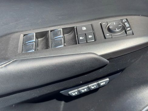 Used 2018 Lexus NX 300h AWD w/ Premium Package image 14