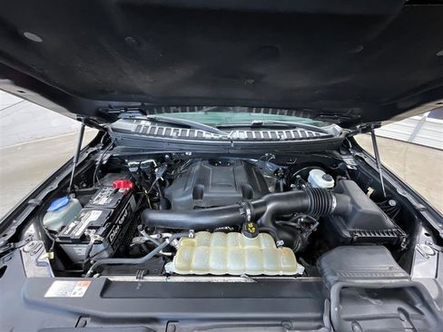 Used 2019 Ford Expedition Max Limited image 32