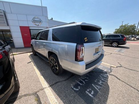 Used 2015 GMC Yukon XL SLT AWD/4WD image 10