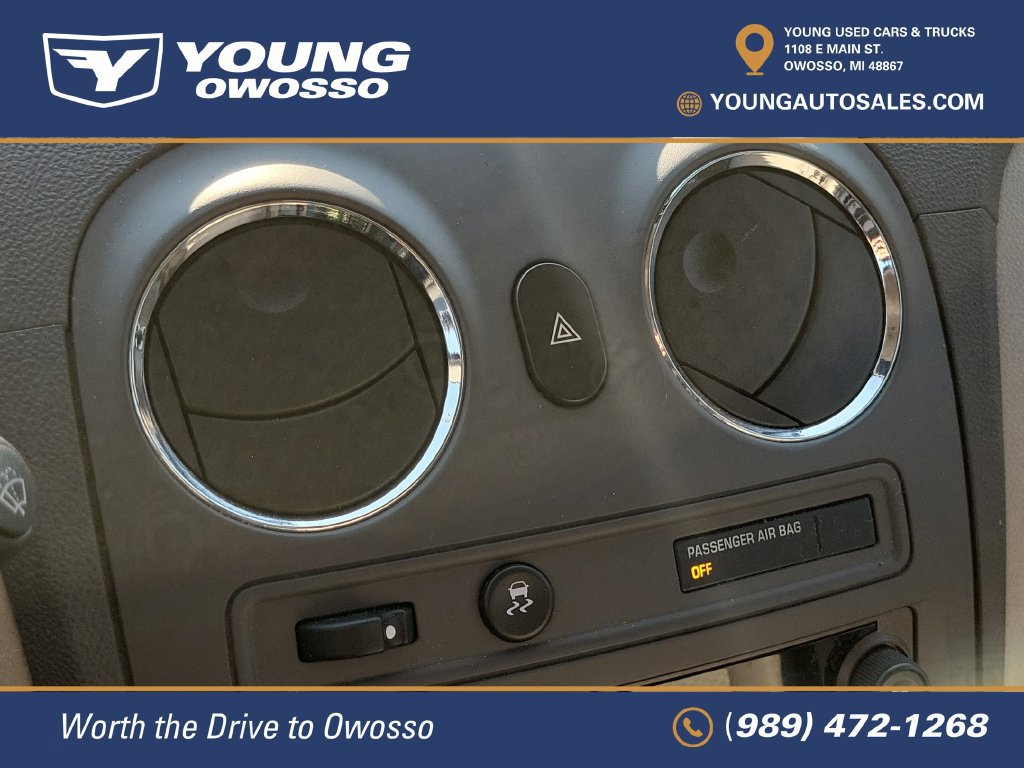 Used 2009 Chevrolet HHR LS FWD image 16