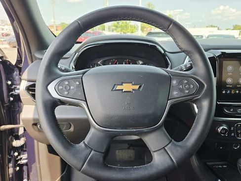 Used 2023 Chevrolet Traverse LT AWD/4WD image 10