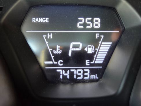 Used 2014 Hyundai Elantra SE w/ Option Group 02 image 16