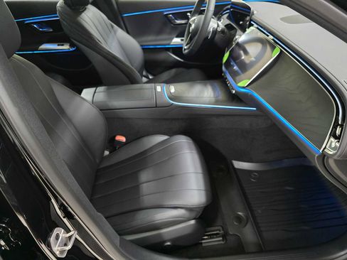 New 2026 Mercedes-Benz E 450 4MATIC Sedan image 12