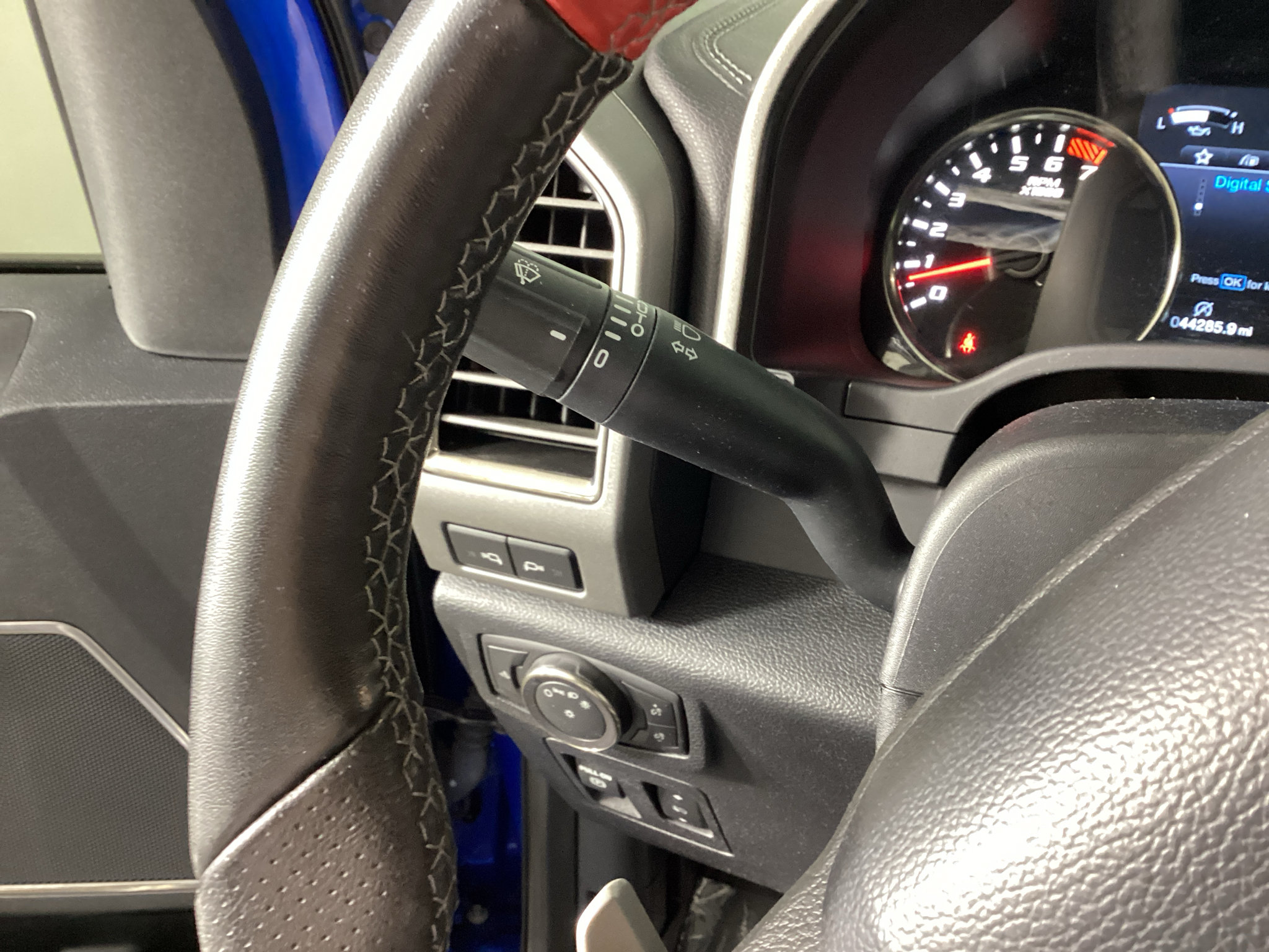 Used 2019 Ford F150 Raptor w/ Equipment Group 802A Luxury AWD/4WD image 25