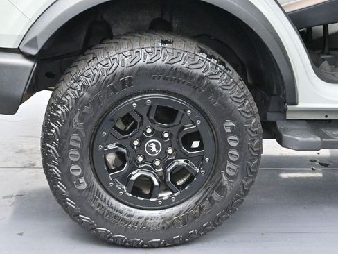 Used 2024 Ford Bronco Wildtrak AWD/4WD image 39