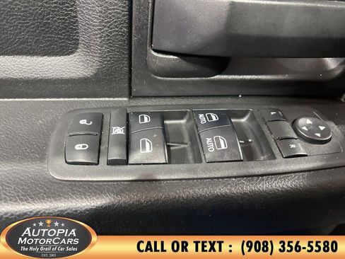 Used 2018 RAM 1500 Express w/ Express Value Package image 19