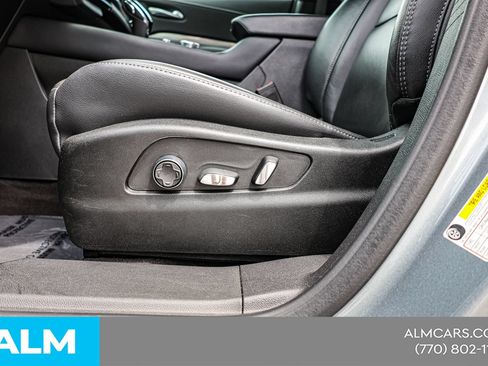 Used 2025 Cadillac XT4 Premium Luxury FWD image 20