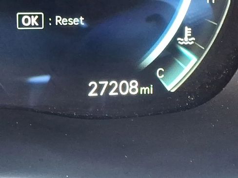 Used 2024 Genesis GV80 2.5T w/ Prestige Package image 13