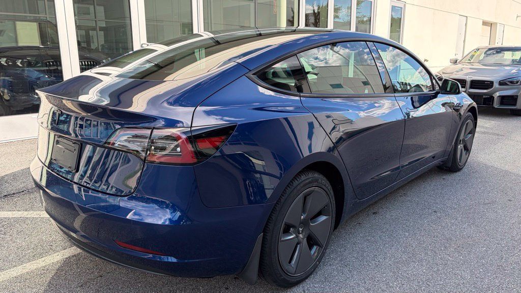Used 2023 Tesla Model 3 Standard Range RWD image 4