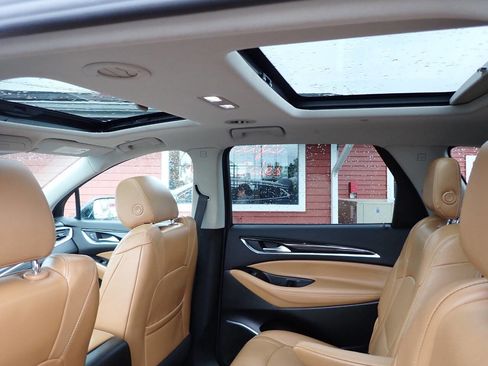 Used 2018 Buick Enclave Essence w/ Experience Buick Package AWD/4WD image 9